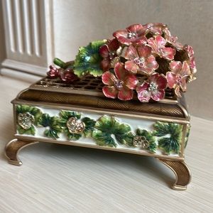 JAY STRONGWATER GERANIUM FLOWER JEWELRY BOX LIMITED EDITION